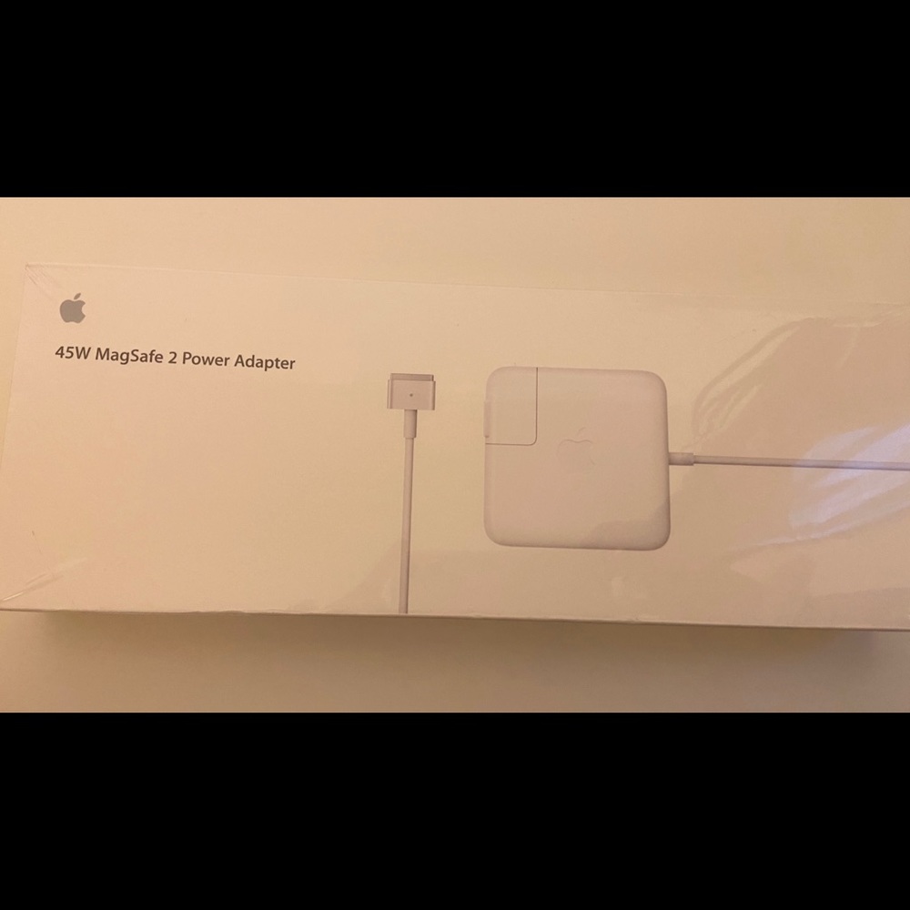 NWT Apple 45W MagSafe 2 Power Adapter